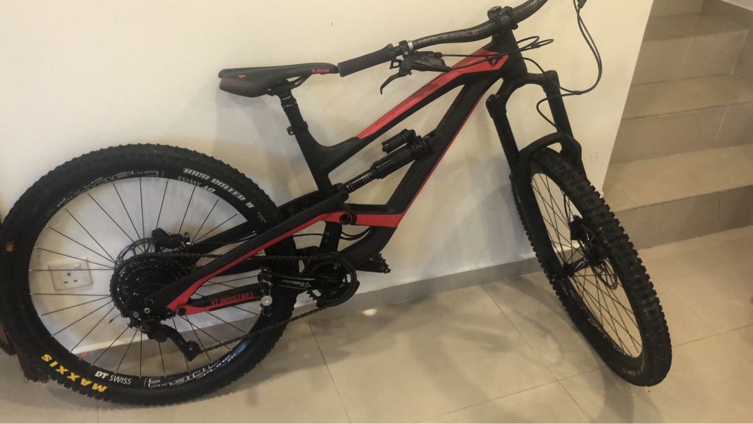 Yt Capra al comp 27 s frame Sports Equipment Bicycles Parts
