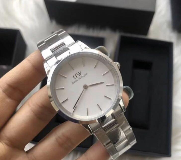 Daniel wellington clearance hybrid watch