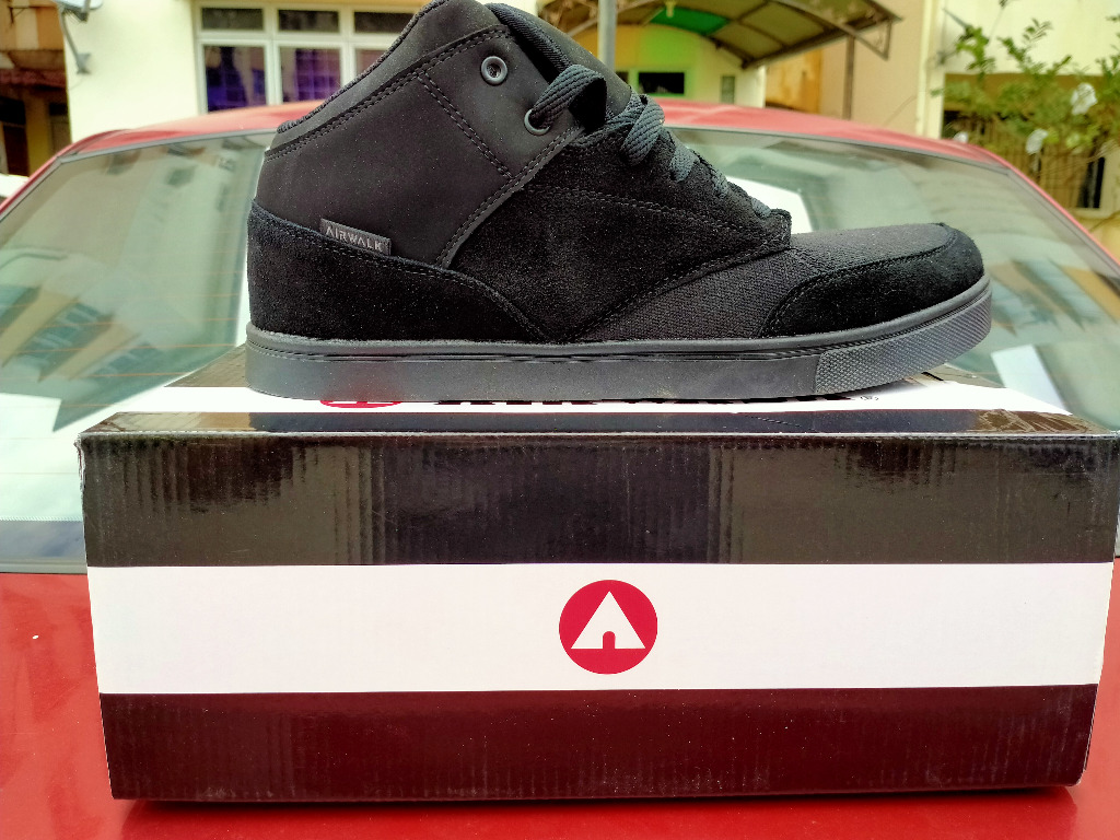 Airwalk breaker mid mens skate shoes clearance