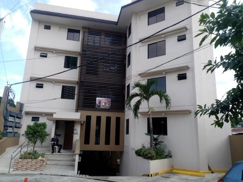 Kapitolyo Brandnew studio for rent (Category: Apartments & Condos) located in Pasig City. Submitted by mike.aglipay (Listing ID 1062647588, Image 2). Description: Never been used .... With aircon and water heater. 1 year contract two months deposit one month advance Additional parking 4000.