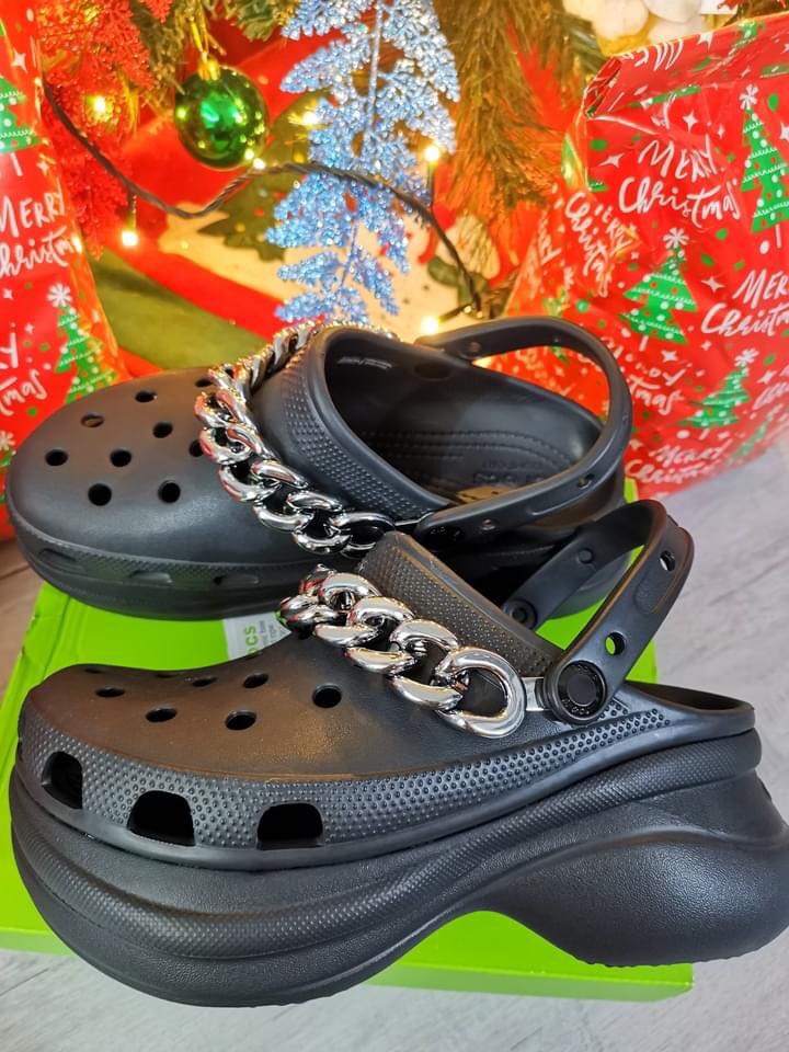 Crocs bae clog with chain black w6