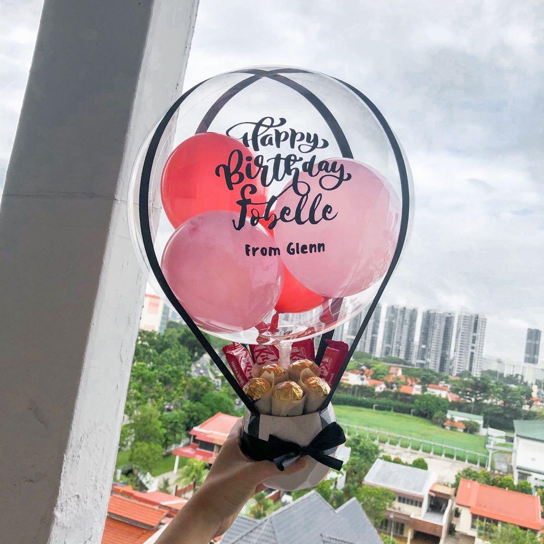 Chocolate Hot Air Balloon. Birthday gift for your loved one ~~ 🎈🎈 Kitkat  with balloon design.