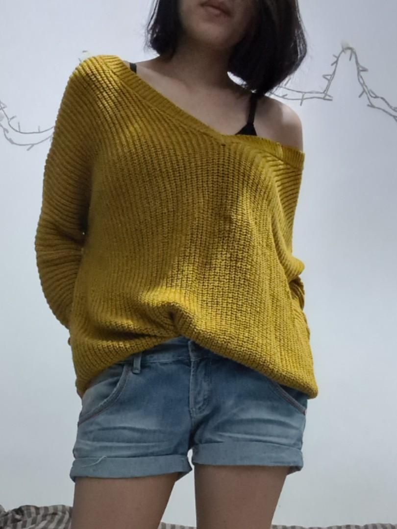Forever 21 deals mustard sweater