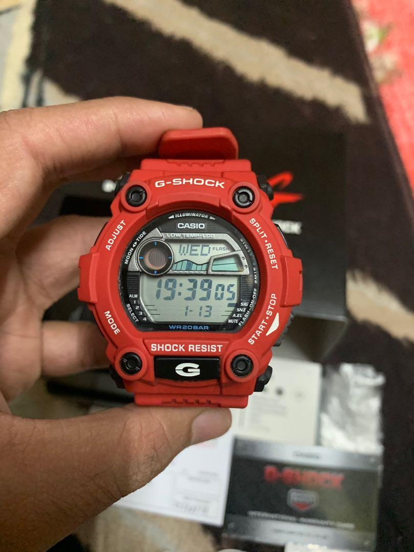 Mat moto merah 2025