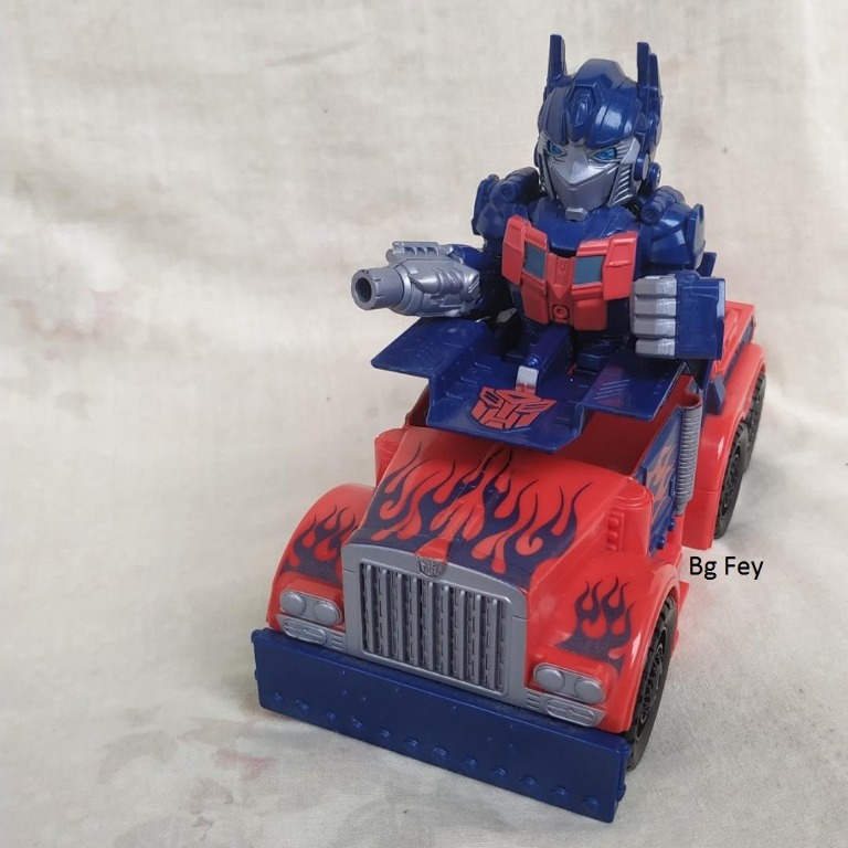 Hasbro Tomy 2008 Transformer Optimus Prime, Toys & Collectibles, Mainan di Carousell