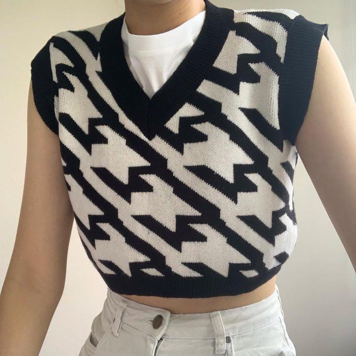 Houndstooth cropped sweater vest clearance