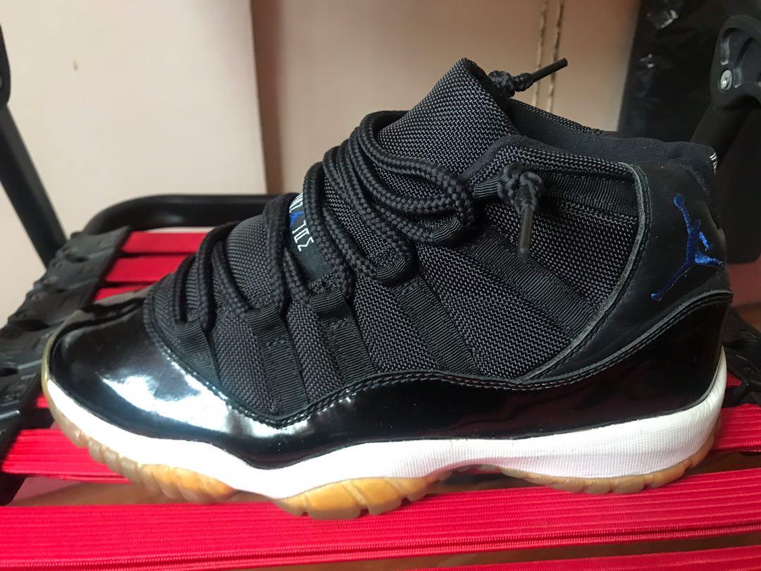jordan 11 space jam 2000