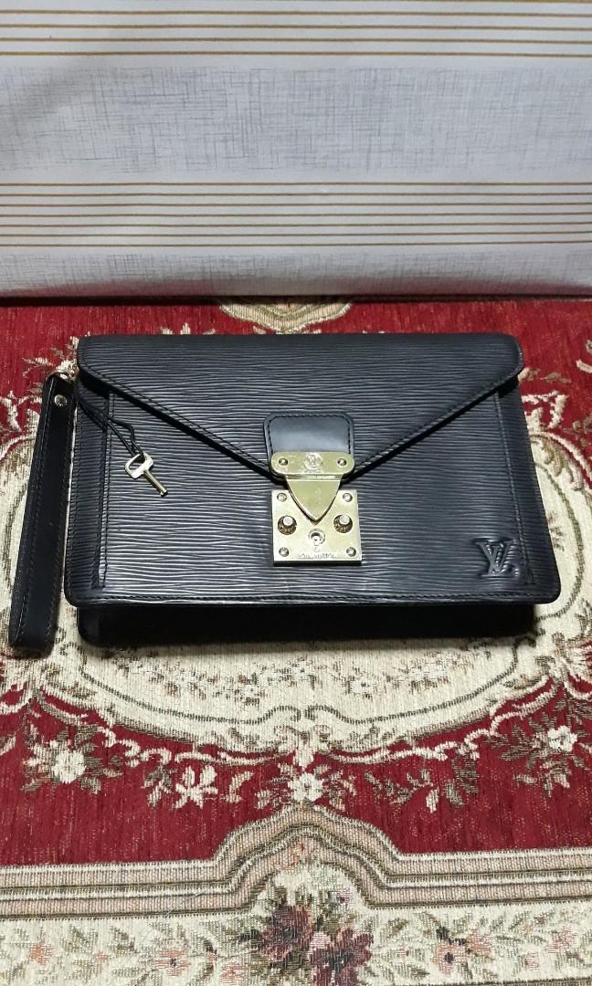 Louis Vuitton Epi Pochette Serie Dragonne M52612 Bag Clutch Second