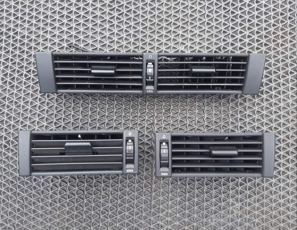 Mercedes w124 aircon vent, Car Accessories, Accessories on Carousell