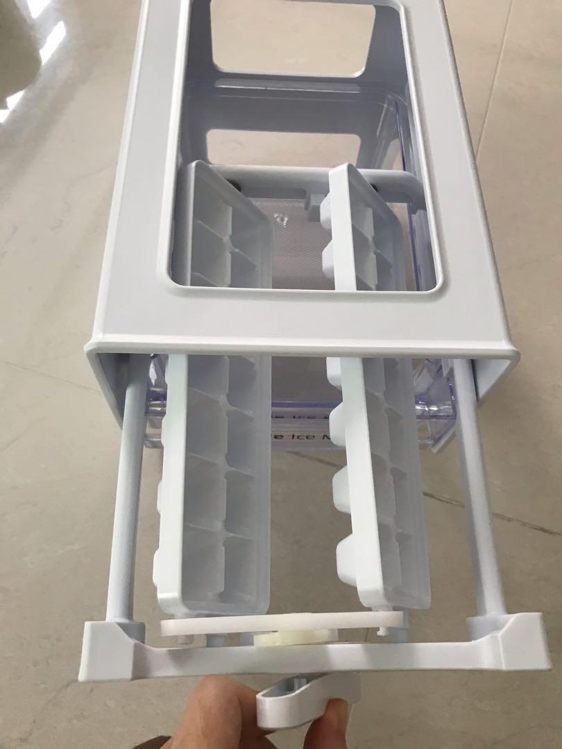 New Original Samsung Movable and twistable Ice Maker Ice Cube Tray