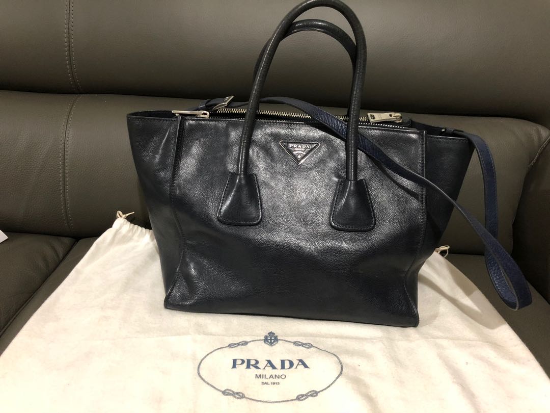 prada twin pocket