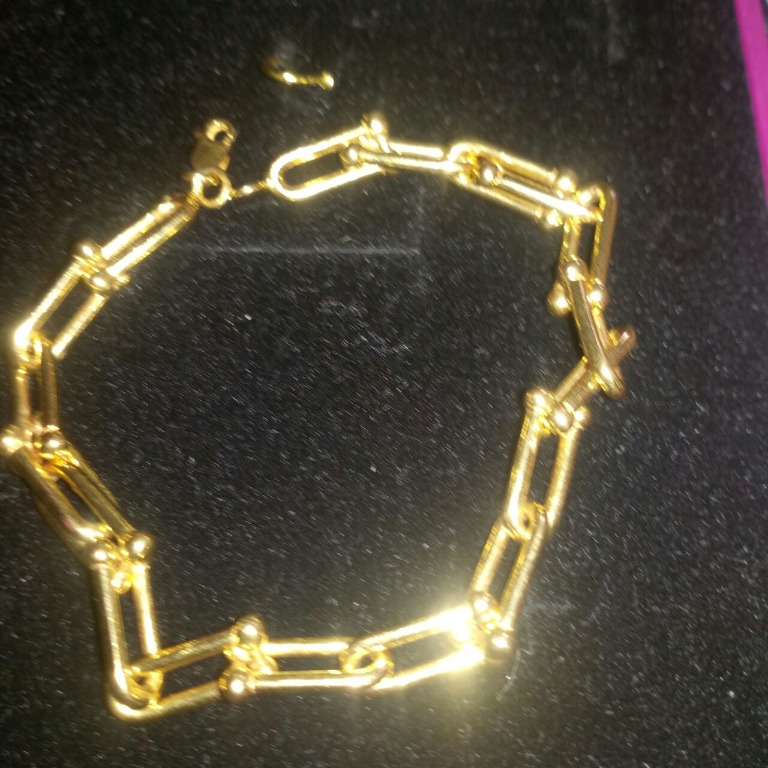 Rantai Tangan Emas 916 Women S Fashion Jewellery On Carousell Mengingat setelah terpilihnya moeldoko, ada dua ketum dan partai demokrat. carousell
