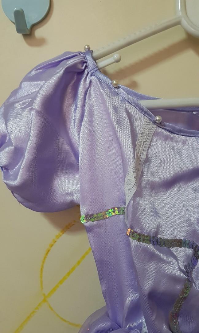 Sofia The First costume (Category: Babies & Kids Fashion) located in Quezon City. Submitted by bons83 (Listing ID 1062602593, Image 3). Description: for girls 3 to 4 y.o used once.