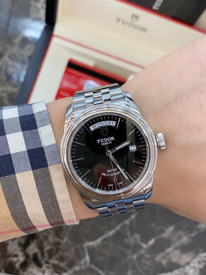 Tudor glamour day date 39mm review best sale