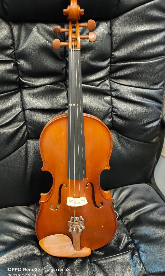 Sell used new arrivals violin