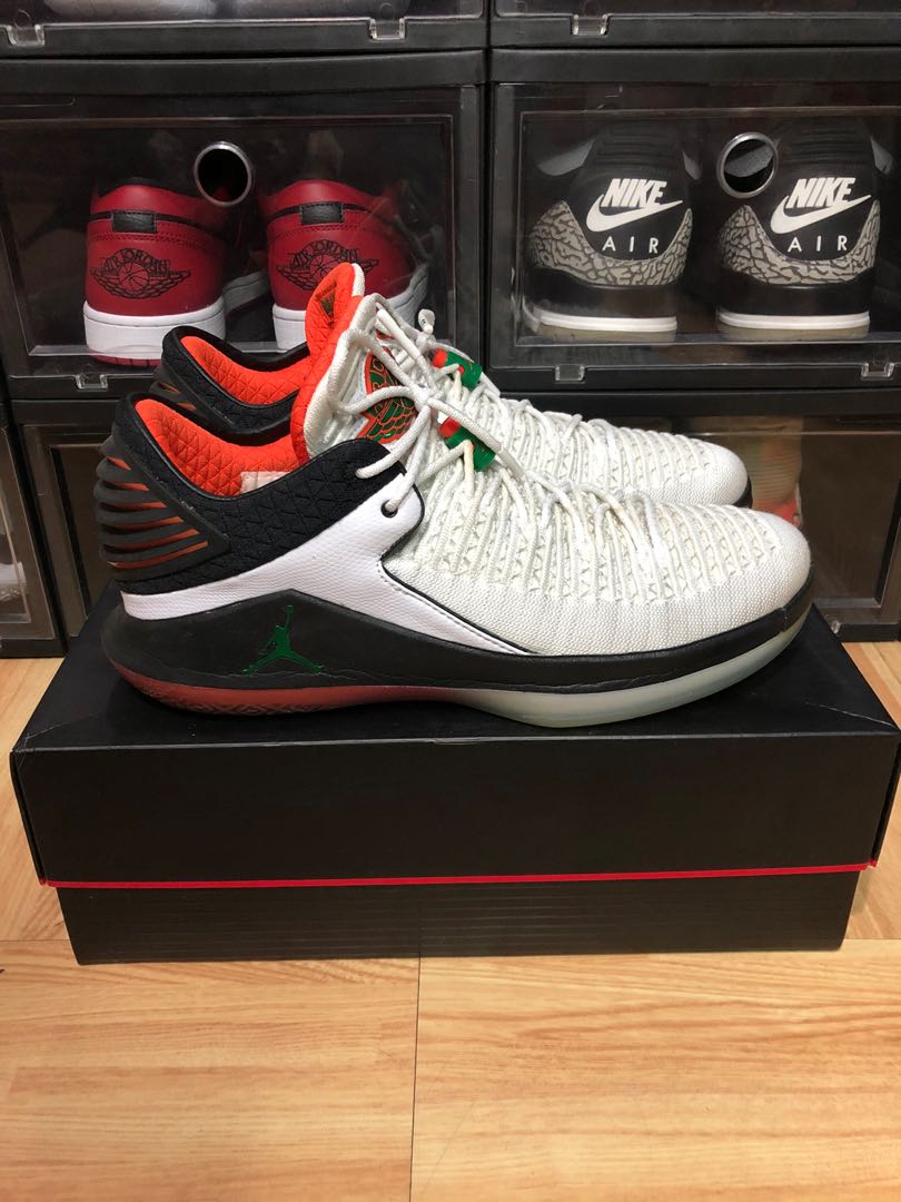 Air jordan top 32 low gatorade