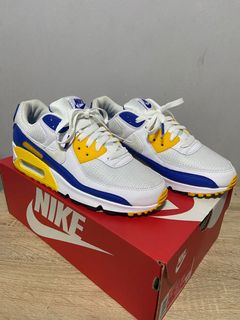 (Category: ) located in . Submitted by sneaker_cop (Listing ID 1062951127, Image 1). Description: .