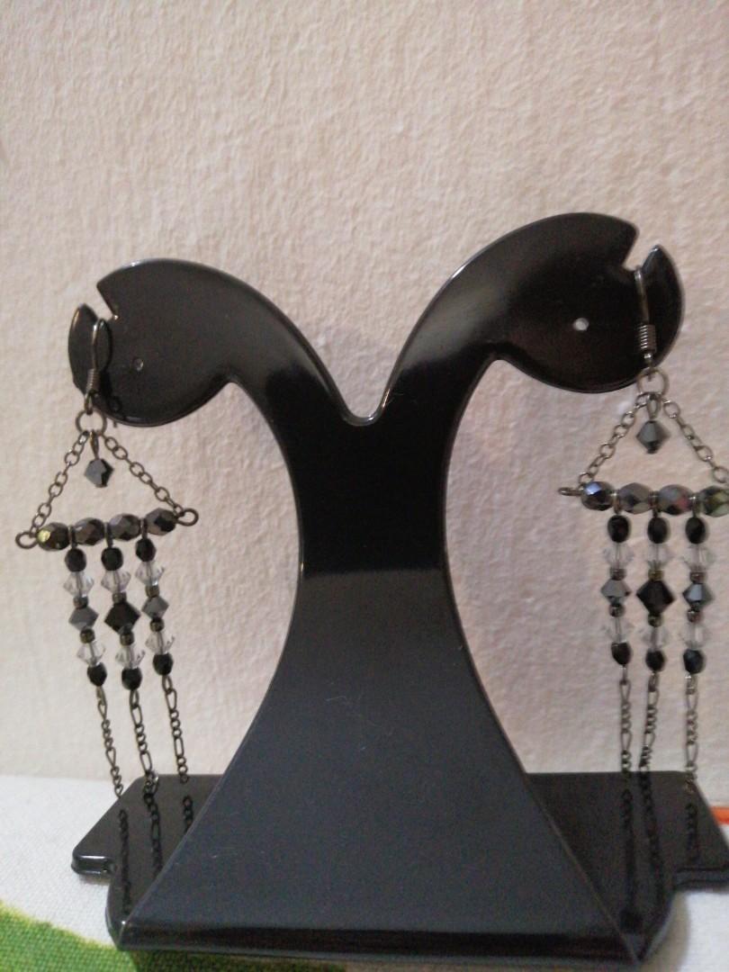 Antique real (Category: Accessories) located in Singapore. Submitted by randy.hoo.1 (Listing ID 1062956565, Image 3). Description: .