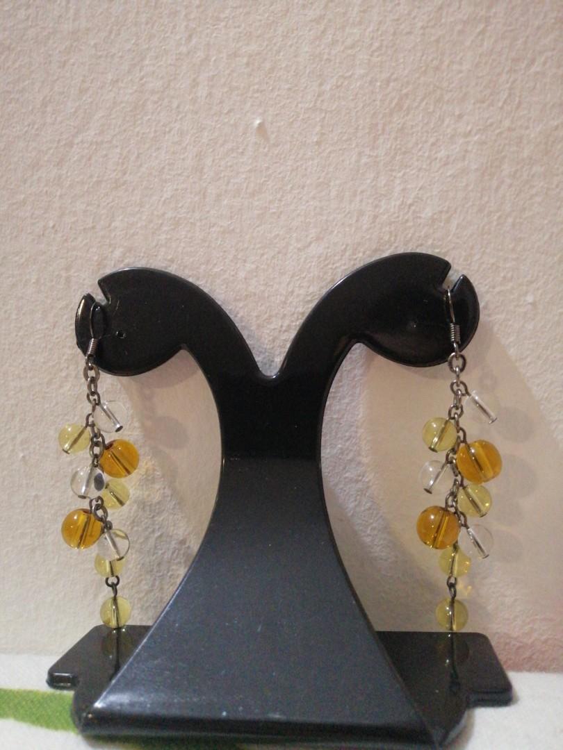 Antique real (Category: Accessories) located in Singapore. Submitted by randy.hoo.1 (Listing ID 1062956565, Image 1). Description: .