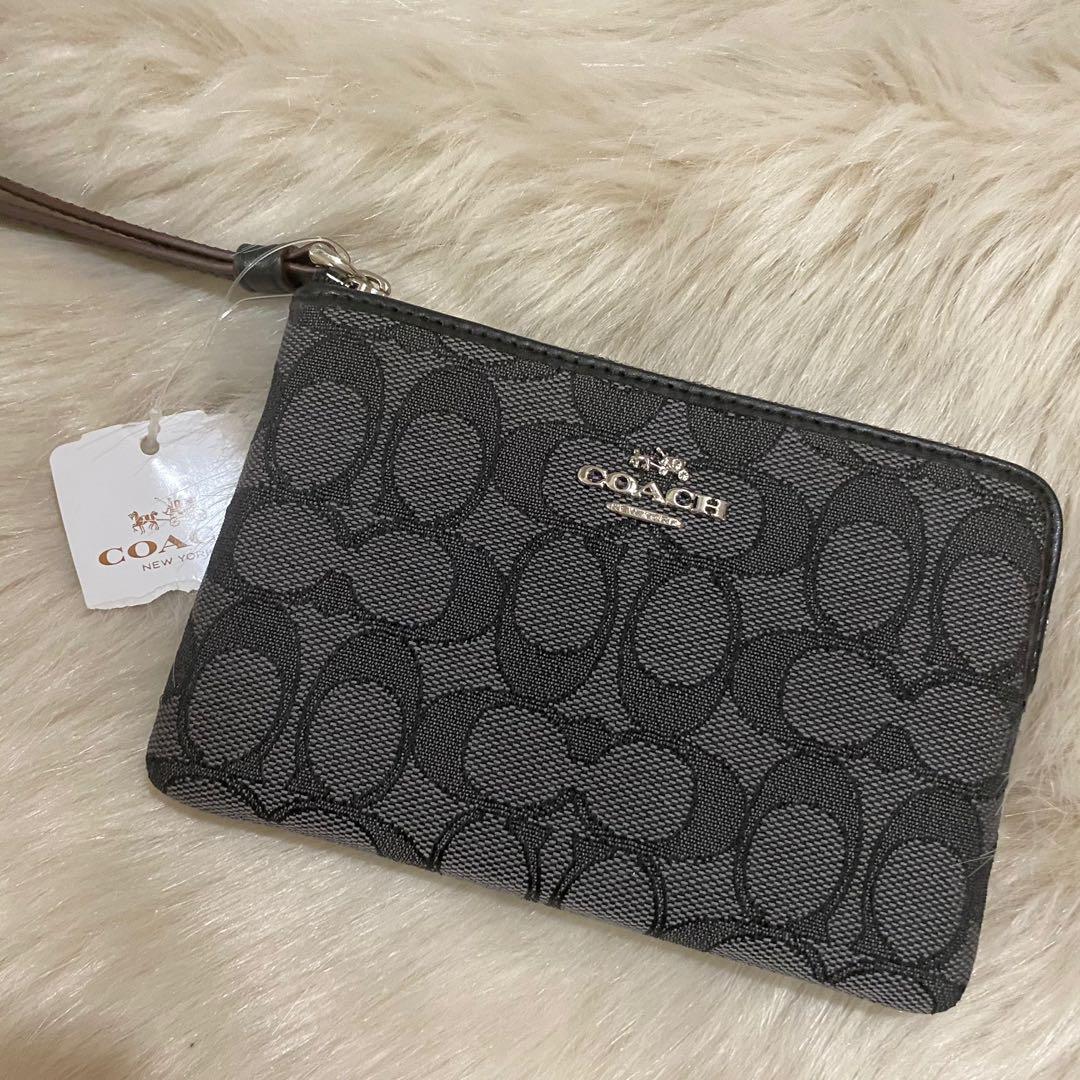 AUTHENTIC NEW Signature Couch Pouch Wristlet