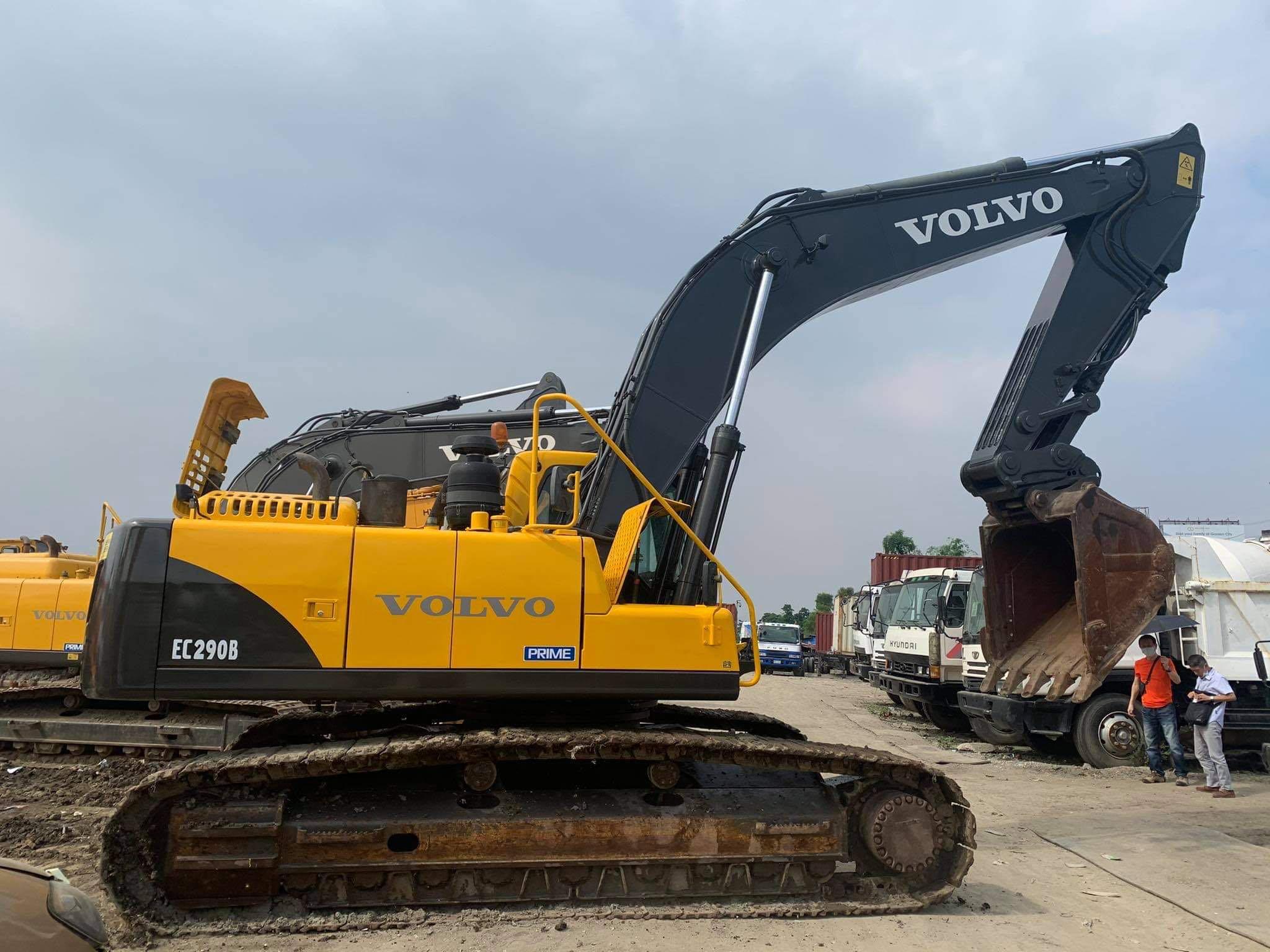 Backhoe VOLVO EC290BLC PRIME (Category: Heavy Vehicles) located in Manila. Submitted by f.c_corporation (Listing ID 275552840, Image 1). Description: Surplus/Used Import from korea Brand: Volvo Model: EC290BLC PRIME Capacity: 1.24 cubic meter Volvo Engine 6 cylinder 2009 year model Crawler type with Breaker line only Low Running Hours Unit Fully Recondition Air condition Price still negotiable! BANK FINANCING AVAILABLE For more information please