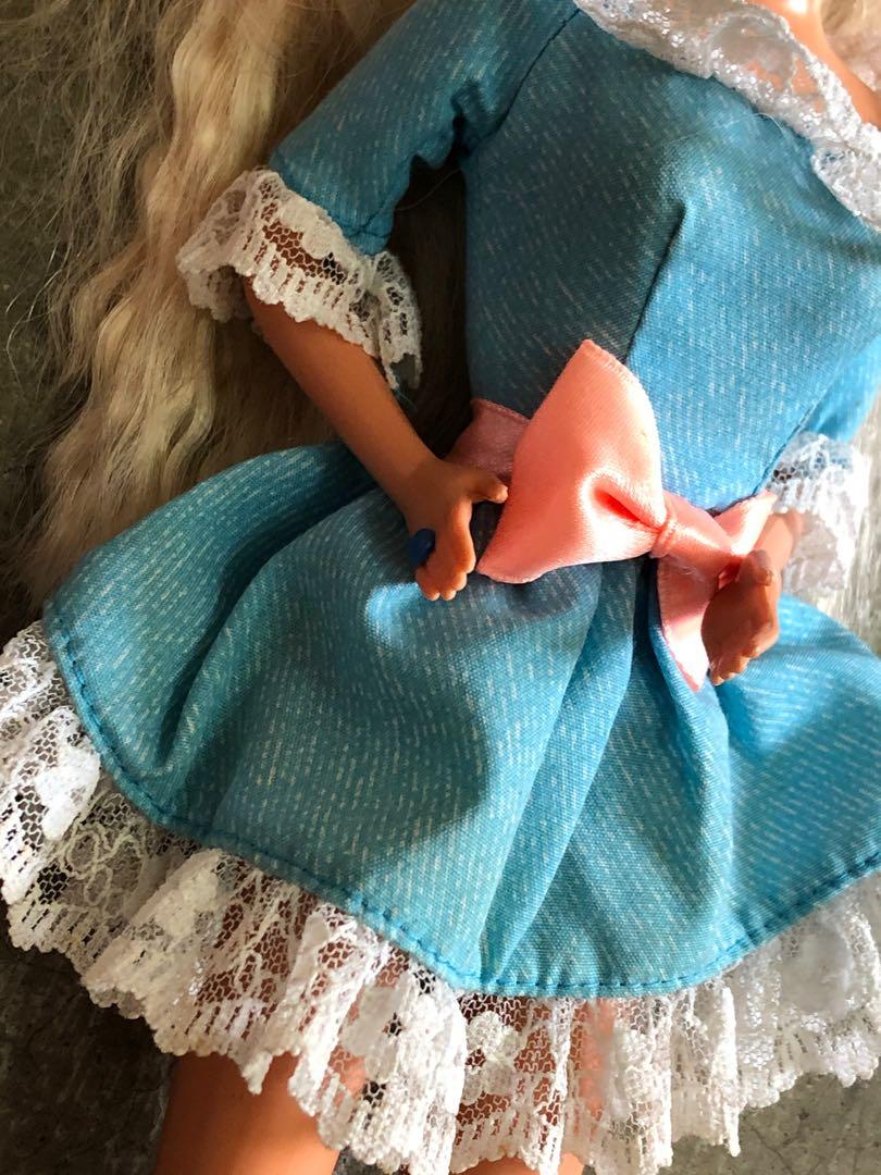 Barbie vintage, Hobbies & Toys, Collectibles & Memorabilia, Vintage Collectibles on Carousell