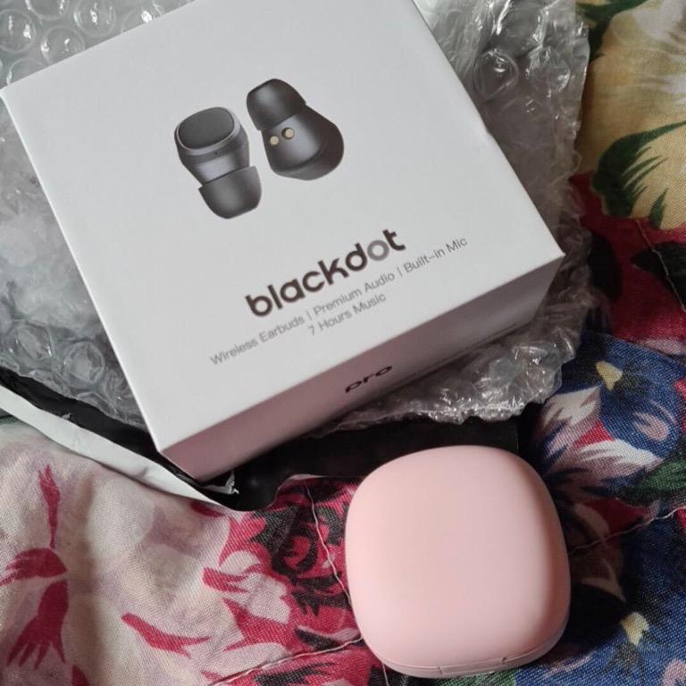 BLACKDOT CASE BLACKDOT EARBUD CASE BLACKDOT CHARGING CASE