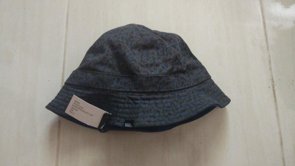 Vans montera store