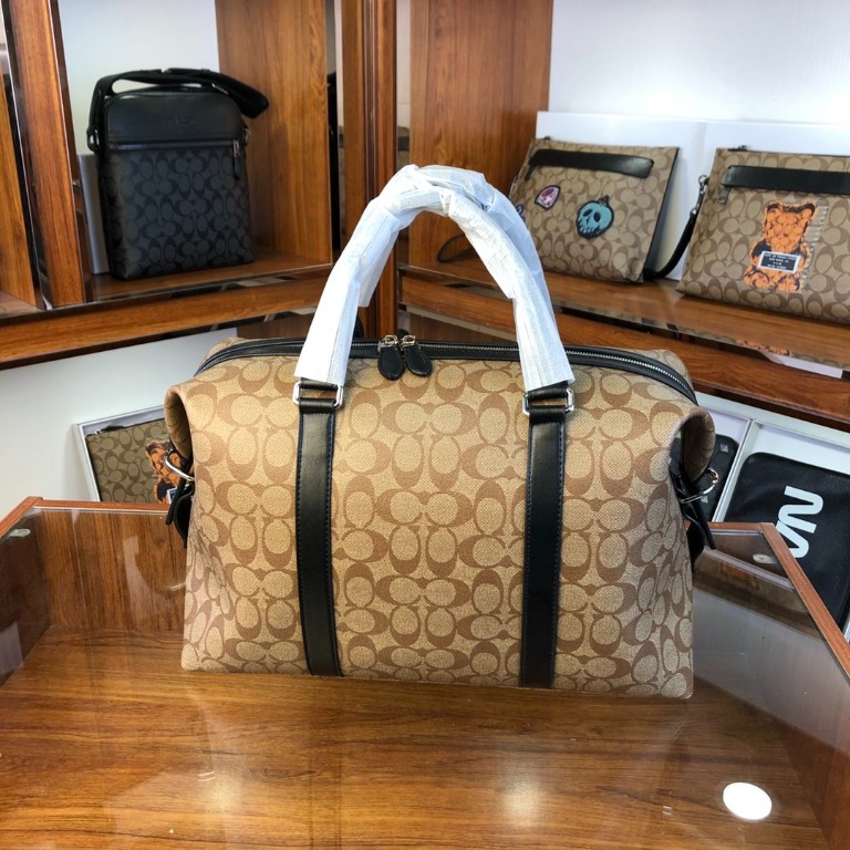 Coach top travel luggage