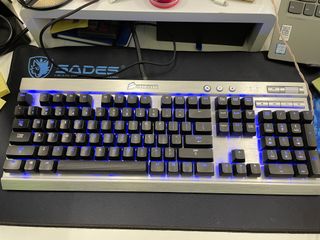 （分類：）位於 。 由 aabbb123 提交（商品編號 1062914011，圖片 1）。簡介： 。