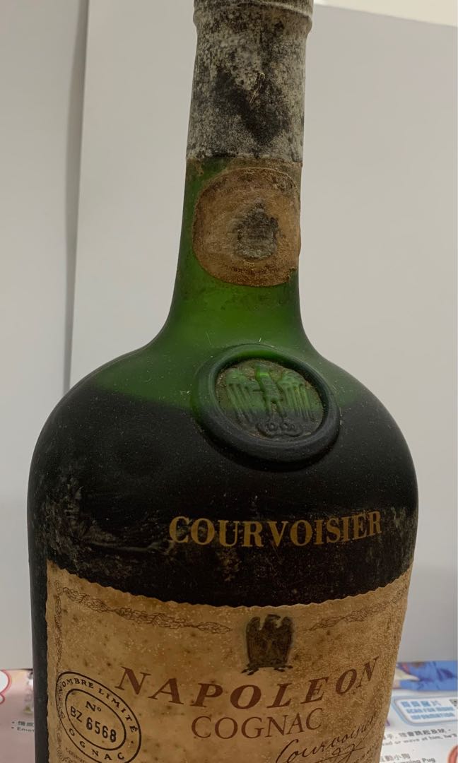 80年代陳年沙樽拿破崙干邑Courvoisier Napoleon Cognac 700ml, 嘢食 