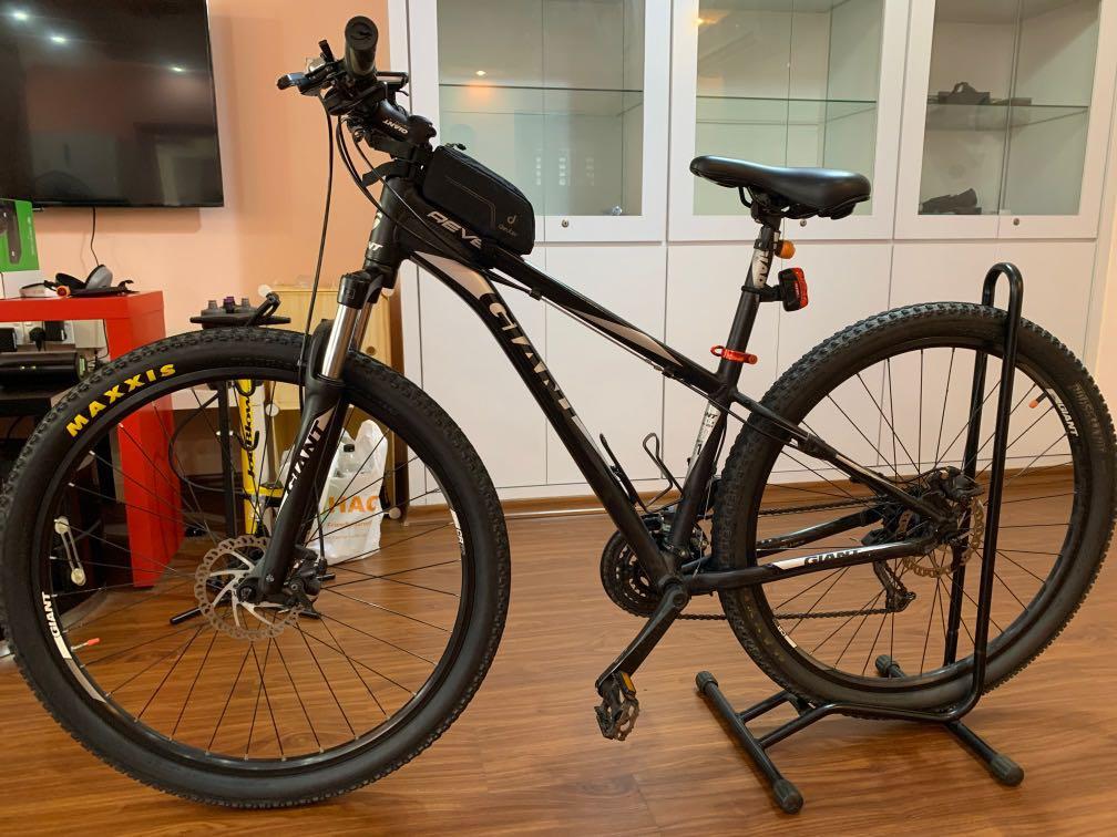 giant 29 inch mountain bike