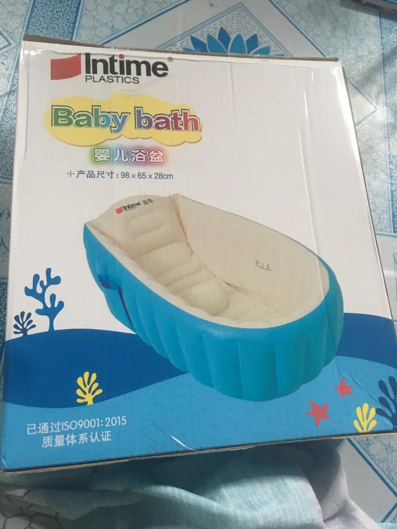 Inflatable baby bath (Category: Bathtub & Bath Accessories) located in Mandaluyong City. Submitted by shopmla (Listing ID 1062894816, Image 1). Description: Inflatable baby bath tub Php 480. Blue boy Pink girl Sf applies Bdo Bpi family Gcash.
