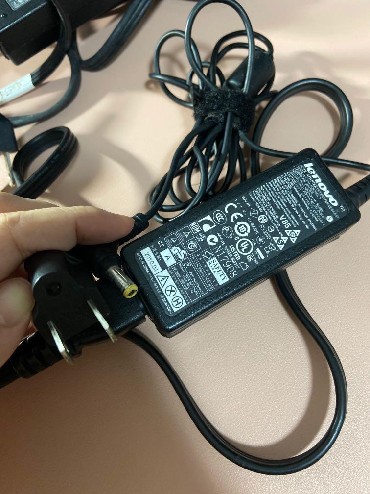 Lenovo laptop charger (Category: Laptops & Notebooks) located in Pasig City. Submitted by chuchayukay (Listing ID 1062922787, Image 1). Description: .