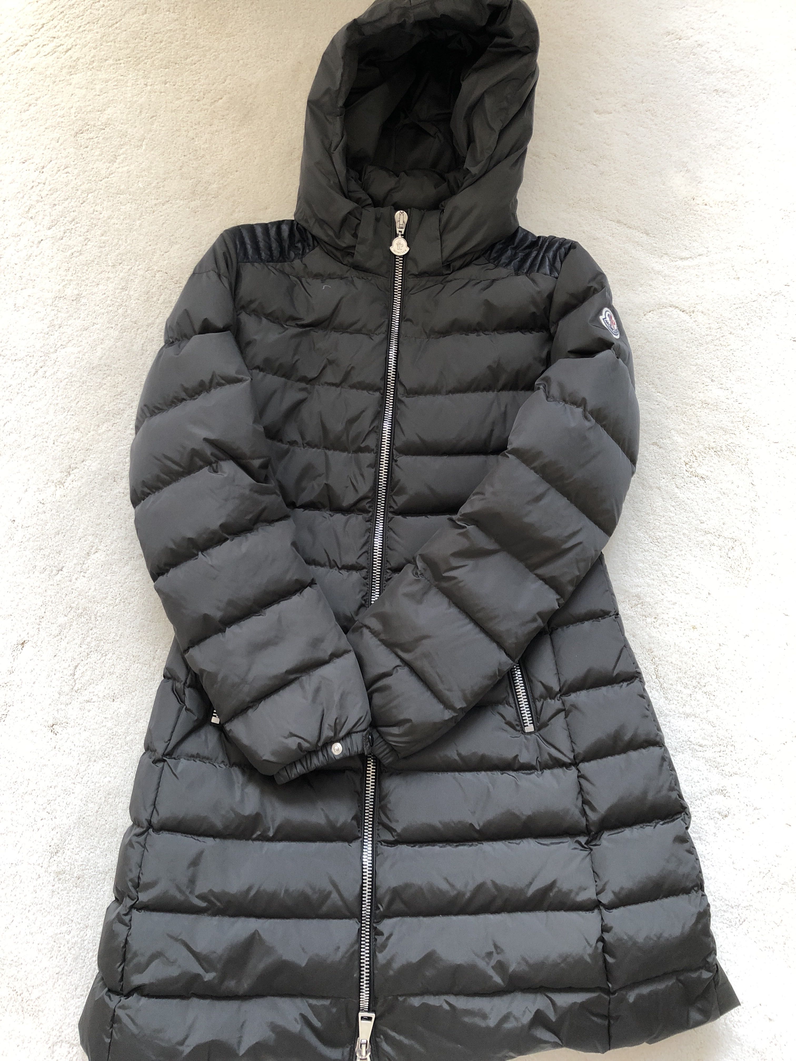 moncler taleve black
