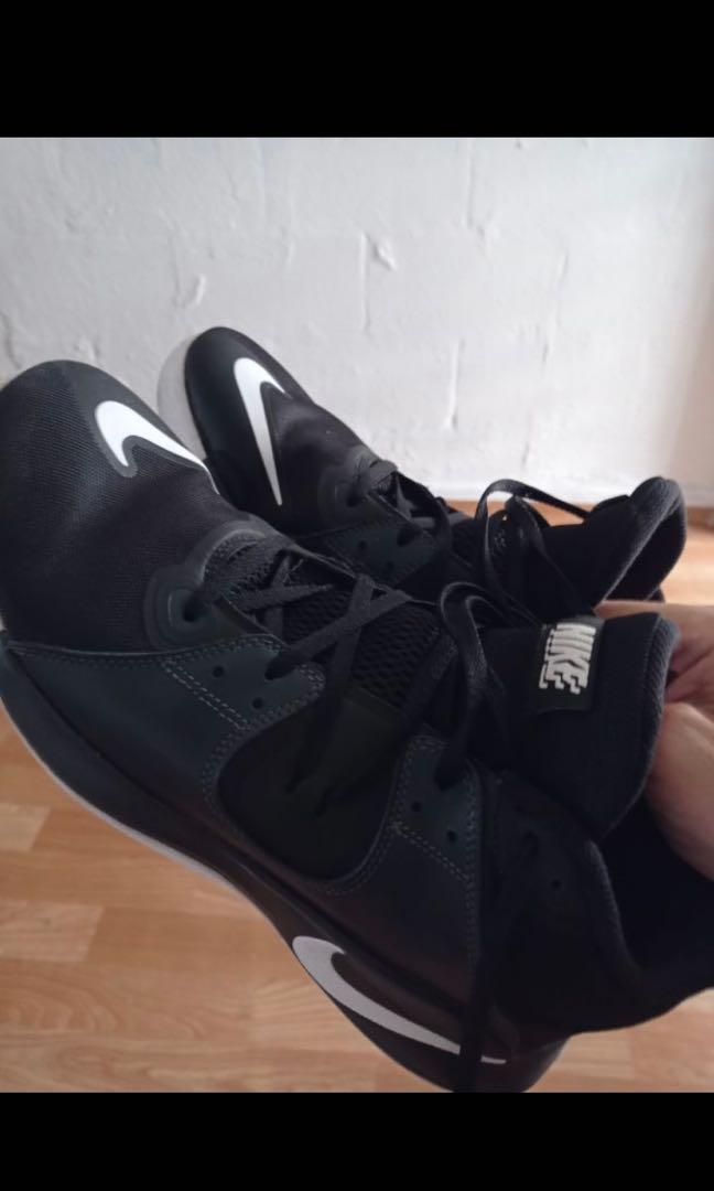 mens black basketball shoes