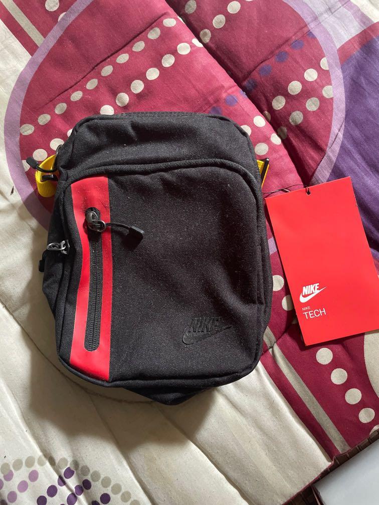 Nike tech sling best sale