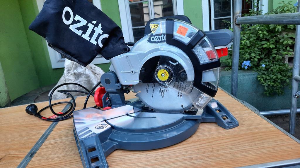 Ozito Compound Mitre Saw CMS 1621 1600w Commercial Industrial