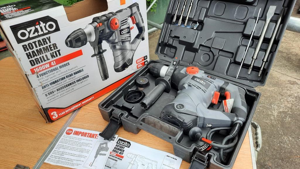 Ozito Rotary Hammer Drill 1600W Commercial Industrial