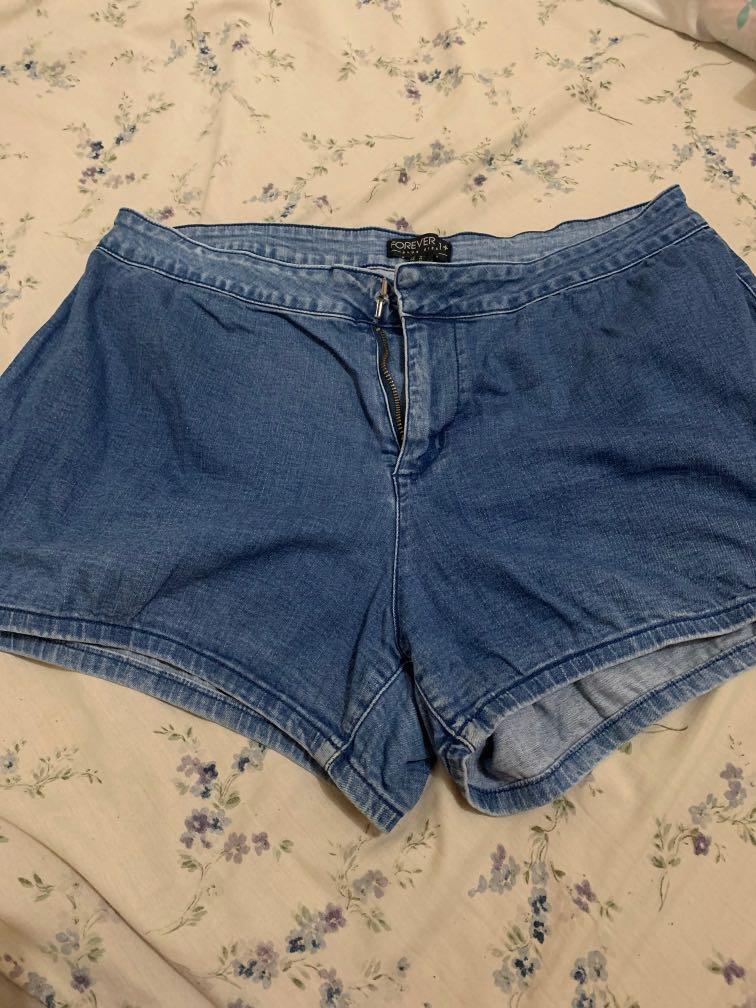 Plus Size Forever 21 Shorts Women S Fashion Clothes Pants Jeans Shorts On Carousell How popular is forever 21 mens clothing? carousell