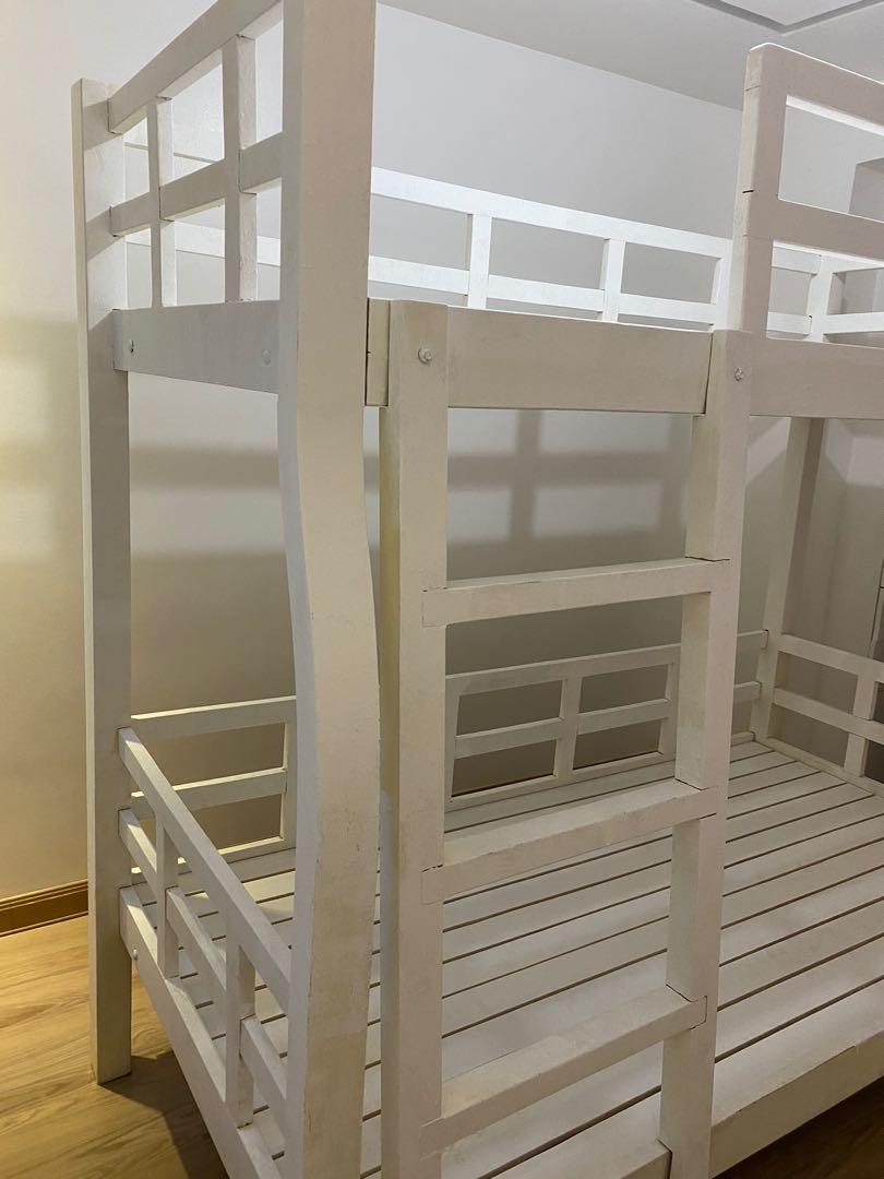 Preloved Bunk Bed Double Deck Up and Down Bed With Pull Out, Furniture