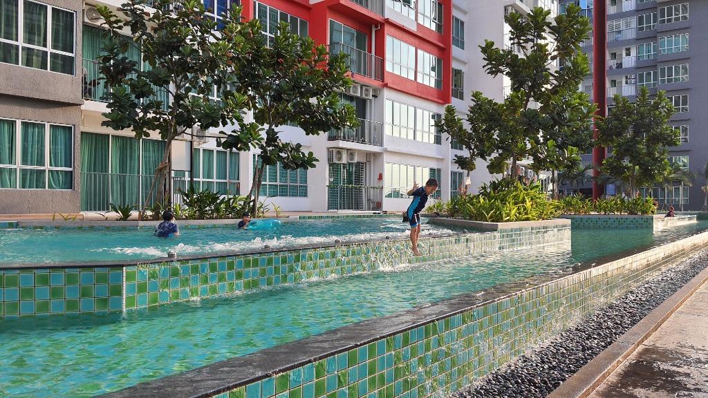 Rent This New And Comfy Middle Room Until You Own It Property Rentals On Carousell