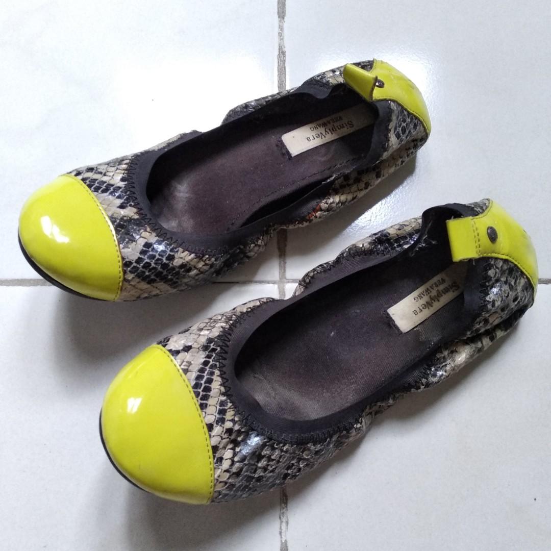 Simply vera flats hotsell