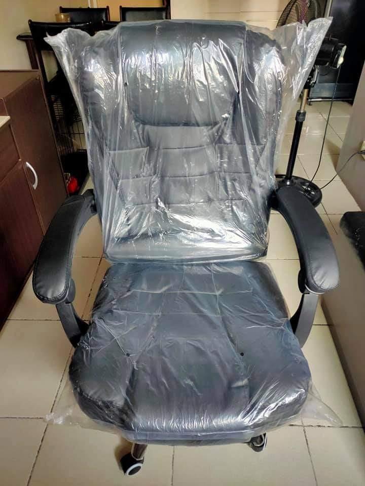 Old office 2025 chair olx