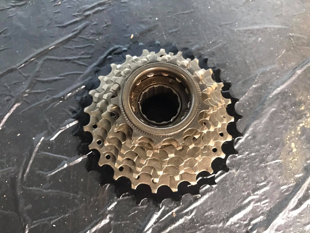 8 speed cogs 2025 thread type