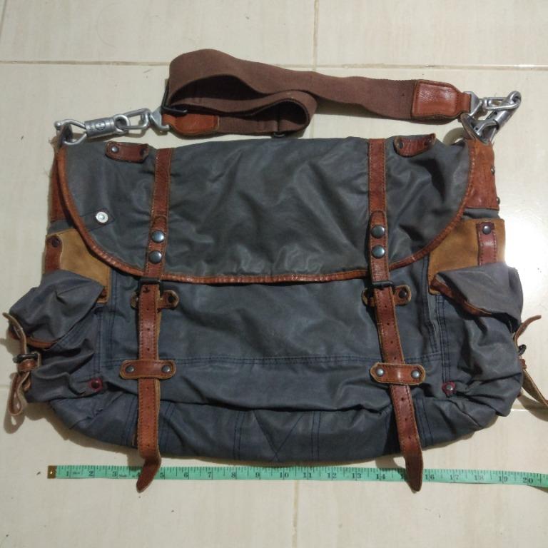 Tough messenger 2025 bag
