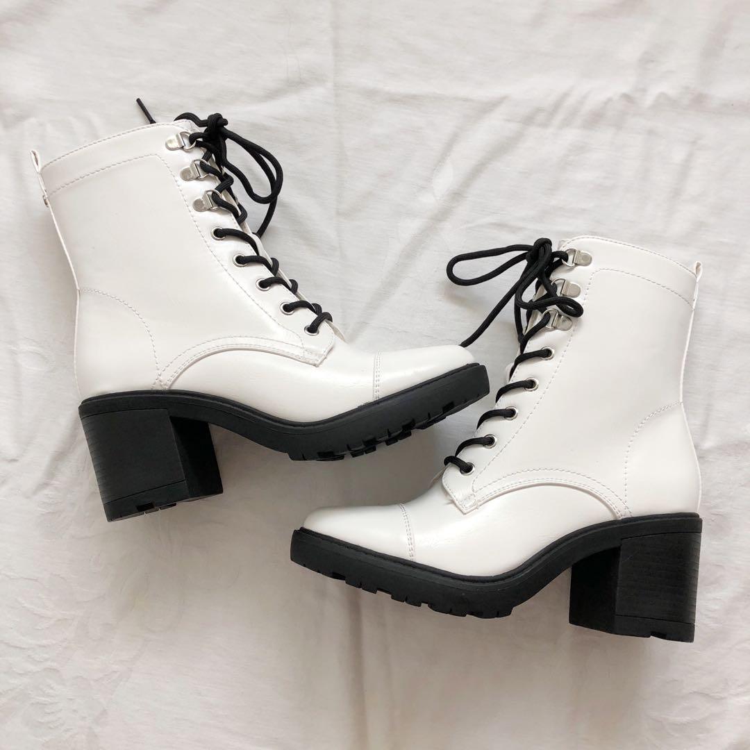 White lace best sale up boot
