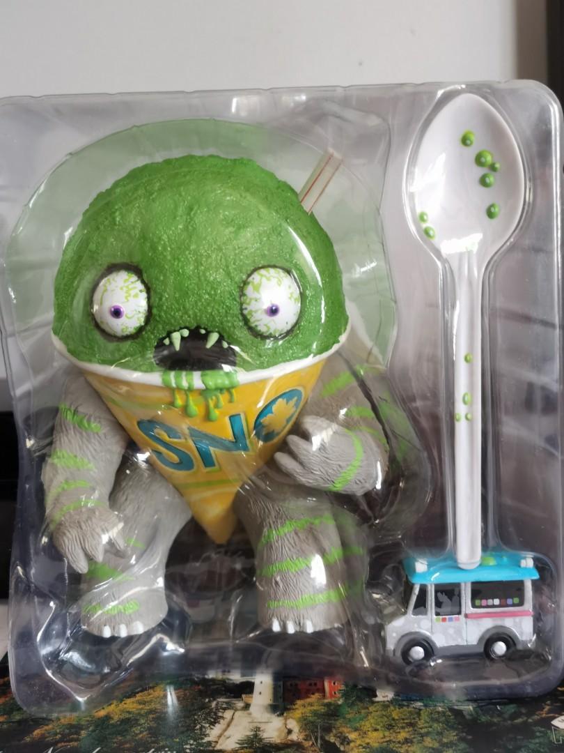 Abominable Snow Cone Lime Figure (Category: Designer & Blind Box Toys) located in Manila. Submitted by jmp923 (Listing ID 1063023827, Image 2). Description: Abominable Snow Cone Lime color by Jason Lim X Martian Toys 7.25" tall figure Comes with 2" ice cream truck and a handy spoon Mint in box.