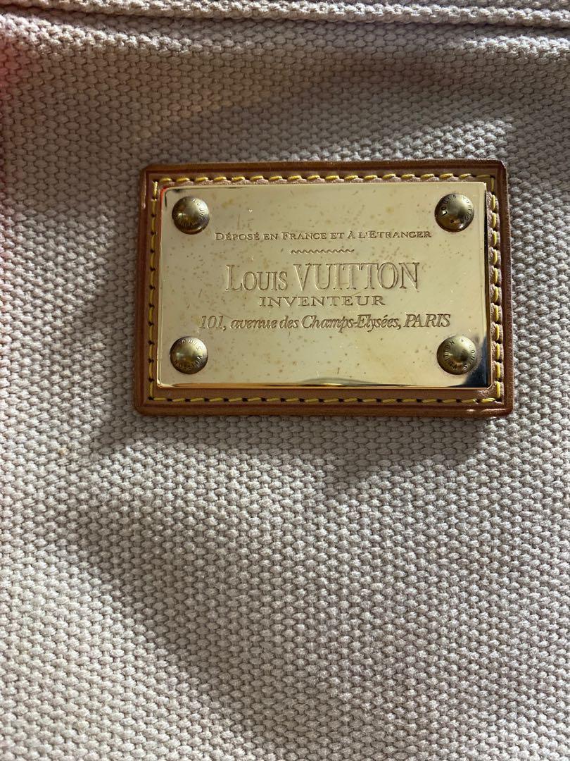 Louis Vuitton, Accessories, Louis Vuitton Modele Depose Monogram Rounded Key  Holder Collectible Vintage Rare
