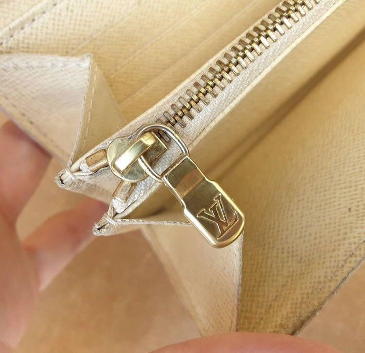 Louis Vuitton Damier Azur Porte Tresor Long Sarah Wallet Leather ref.306197  - Joli Closet